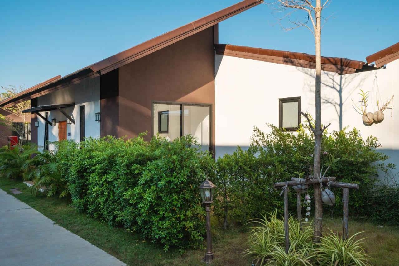 Thames Tara Private Pool Villa Rawai Phuket - Sha Extra Plus Eksteriør bilde